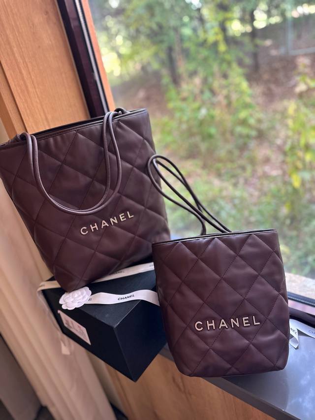 礼盒包装 Chanel 香奈儿新品 金币mini 水桶包 时装 休闲 不挑衣服 尺寸20Cm小 25Cm大