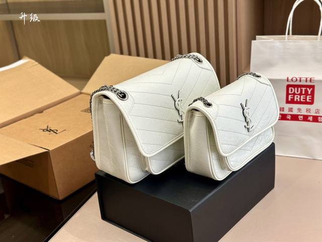 配折叠盒飞机盒 Size 24Cm 28Cm 高定版 Niki Ysl Niki 牛皮料软糯质感 进口褶皱纹