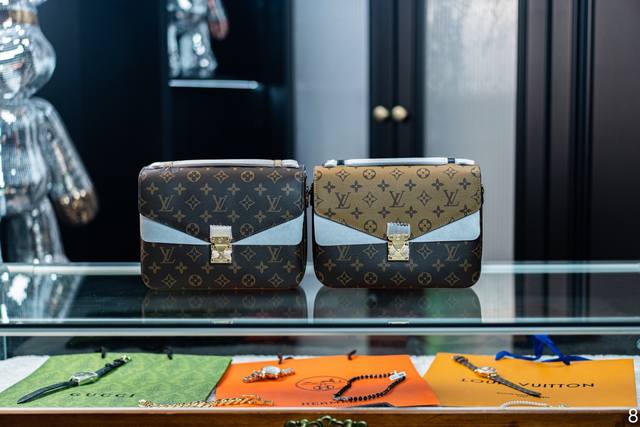 配原版折叠礼盒飞机箱 Lv 路易威登 Louis Vuitton Pochetth Metis 手袋 经典 邮差包 尺寸 25*19*7Cm