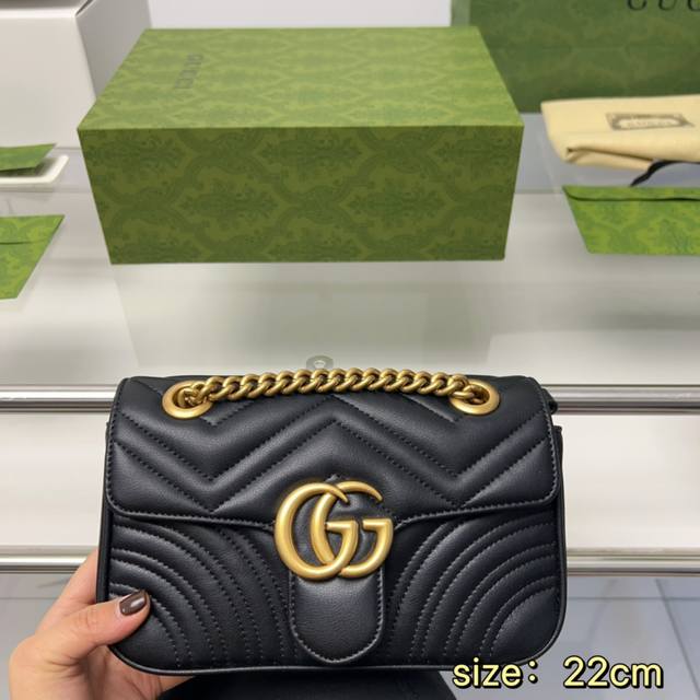 全套包装 Gucci Marmont 酷奇经典款啦 质量很好 性价比高 牛皮品质 Size 22Cm