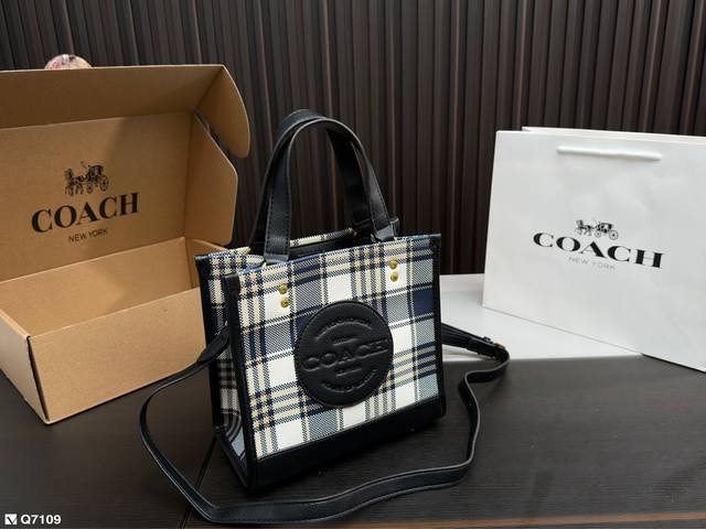 配礼盒 小号 Size 21 21Cm Coach 新品托特包 专柜一包难求 超级百搭 搜索coach 蔻驰托特包