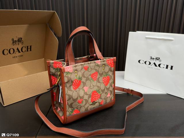 配礼盒 小号 Size 21 21Cm Coach 新品托特包 专柜一包难求 超级百搭 搜索coach 蔻驰托特包