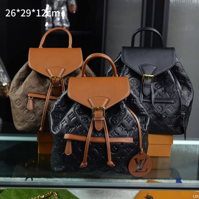 配礼盒 Lv 路易威登 Louis Vuitton 新款 Montsourisbb 牛皮双肩背 小书包 尺寸 26*29*12Cm