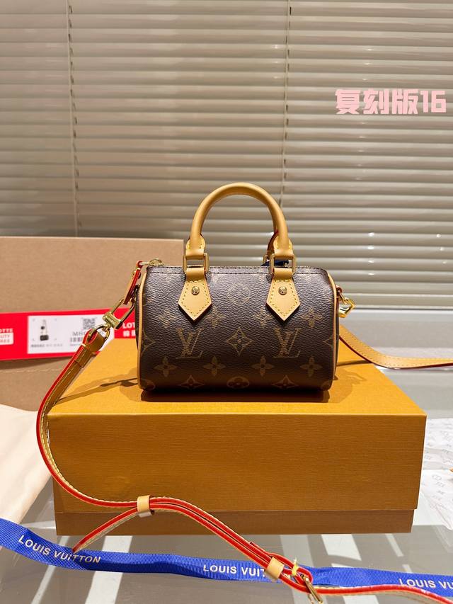 全套包装 Lv Nano Speedy 16 枕头包 Lv 新款系列 枕头包 手袋 全网首发 Lv Speedy Nano 枕头包这款retiro 手袋以标志性