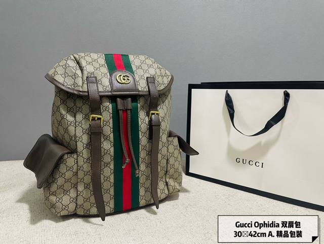 Gucci Ophidia 双肩包 Gucci古奇发现一-款可以随便一塞就出门的酷奇ophidiatote购物袋 -定是最适合洒脱随性的小仙女了 这款tote购