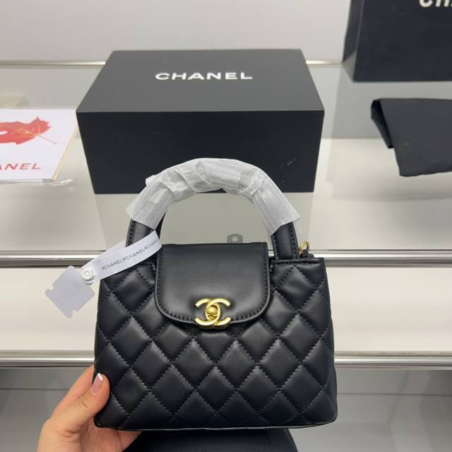 折叠盒 Chanel23K新款 本季度的 最眼包 Chanel 香奈儿 23K Kelly大号链条包 小羊皮 也是很耐用哒 经典百搭耐看 尺寸20 14Cm - 点击图像关闭