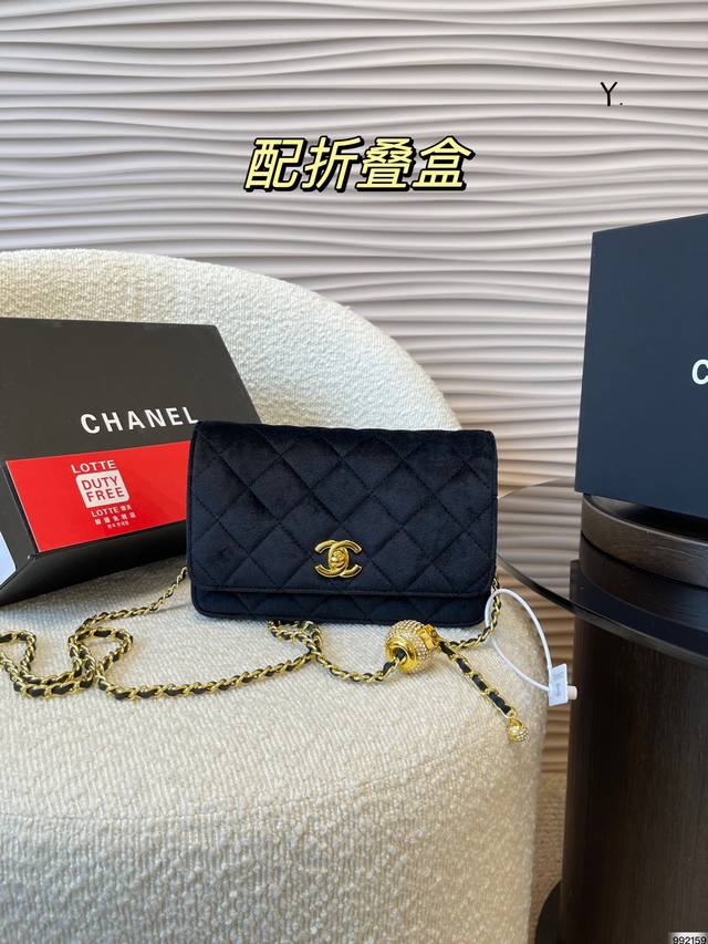 折叠盒 Chanel香奈儿新款 丝绒满钻金球woc发财包 可盐可甜 极致美感 绝美女孩就是你 尺寸19 12