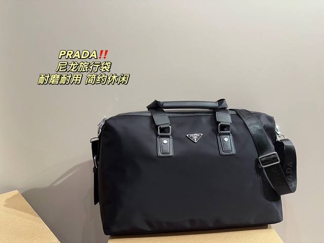 尺寸46 28 普拉达prada 尼龙旅行袋 大容量 度假旅行必备 时尚达人必备单品之一 实物绝对惊艳到你