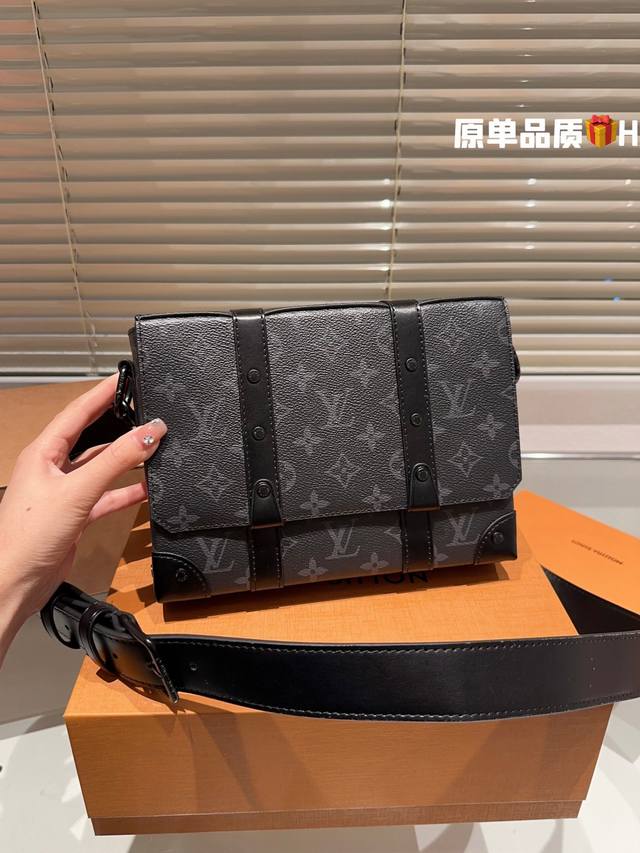 顶级原单 纯牛皮 Lv Handle Soft Trunk小箱子 Xx魚 Lv路易威登 23款 Handle Soft Trunk手袋 但是绝对是你的梦想之选