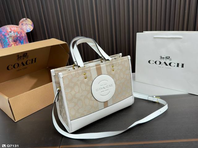 配礼盒 Size 29 22Cm Coach 新品托特包 专柜一包难求 超级百搭 搜索coach 蔻驰托特包