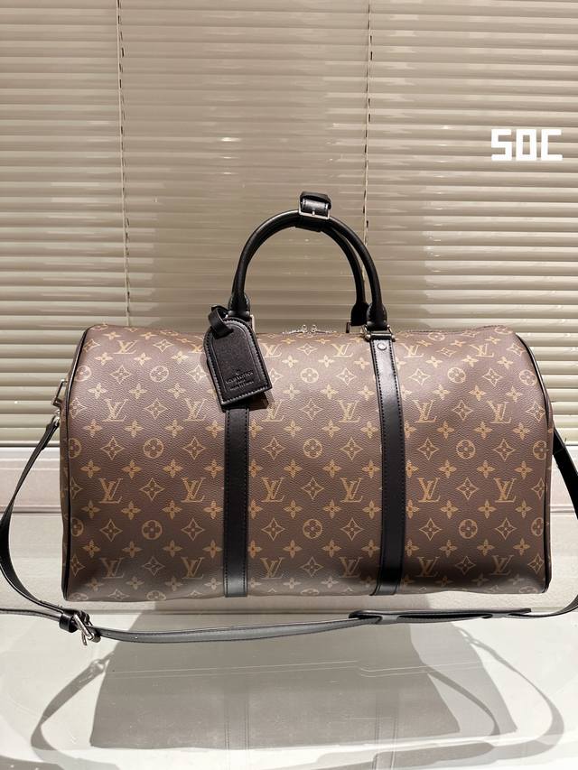 Lv Keepall 50Cm 机场包 无论版型 内里和专柜毫无差别 真正原版复刻 内里可拆卸 火遍全球的爆款机场大包 机车女神包 明星同款 贵气而充满活力的品