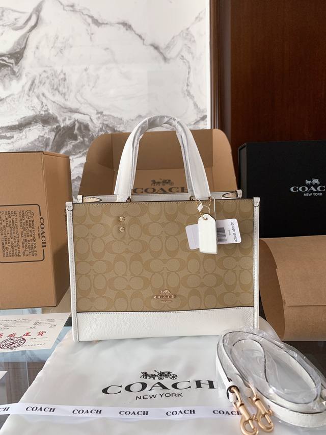 高版本 原版皮 Ddd Coach 蔻驰 Dempsey 30 Tote 购物袋 原版皮 这是什么神仙配色 毫无抵抗力 单肩手提都可以 容量超级大 耐磨耐脏 砖