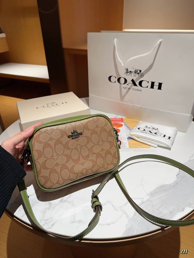 蔻驰coach Ddd Jamie拼色相机包 Ddd 尺寸23Cm Ddd 礼盒包装 Ddd