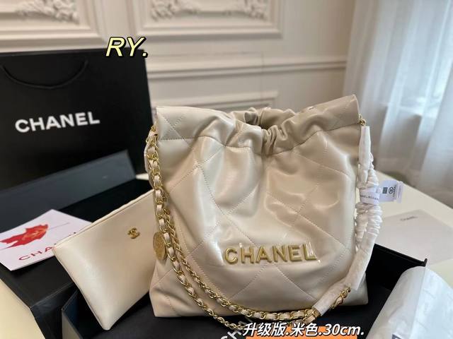 中号 折叠盒 Ddd Size 30 30 Ddd Chanel香奈儿升级版垃圾袋 Ddd 升级款手感超级好 Ddd 不仅好看实用 单肩斜挎都 Ddd 随性又时