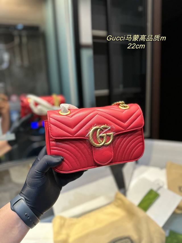 折叠飞机礼盒 Ddd Gucci L Gg Marmont 系列 Ddd 升级版本牛皮 Ddd Gucci 宠儿精选 Gg Marmont 系列手袋刚刚上架一组