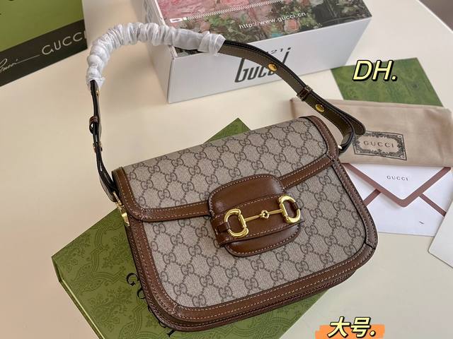 大号 飞机盒折叠盒 Ddd Size:25 19 Ddd Gucci 古驰新款 5马鞍包 Ddd 经典马衔扣金属logo Ddd 复古气息十足 Ddd 质感超