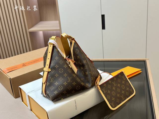 配专柜最新包装 Ddd Size 26 23Cm Ddd Lv Carryall 23Ss年度包王 Ddd 带有蝴蝶结的腋下包喜欢吗 Ddd 内附一只收纳零钱包