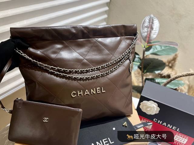 哑光牛皮 礼盒包装 Ddd Chanel 香奈儿22Bag 顶流垃圾袋 Ddd 又甜又酷 一整个爱住 Ddd 百搭时尚 颜值超高 Ddd 是每个潮酷女孩必入单品