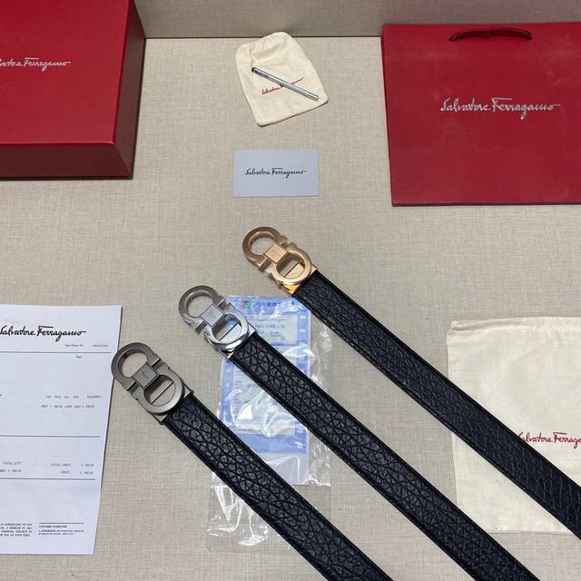 品牌 菲拉格慕ferragamo Ddd 等级 原版品质 头层牛皮 专柜售经典爆款开模 油边精致 电脑车线 手感柔软 实物拍摄无修饰 上身效果超好 长度可裁剪