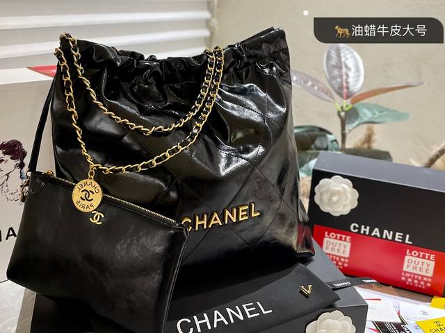 牛皮 官网飞机礼盒 Ddd Chanel 香奈儿22Bag 顶流垃圾袋 Ddd 又甜又酷 一整个爱住 Ddd 百搭时尚 颜值超高 Ddd 是每个潮酷女孩必入单品