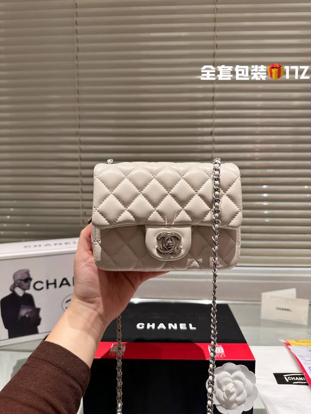 小羊皮 Ddd 经典方胖子 Ddd Size 17Cm Ddd Chanel 经典羊皮方胖子包 Ddd 原单 小羊皮 皮质超细腻 Ddd 斜挎 单肩都可 全套礼