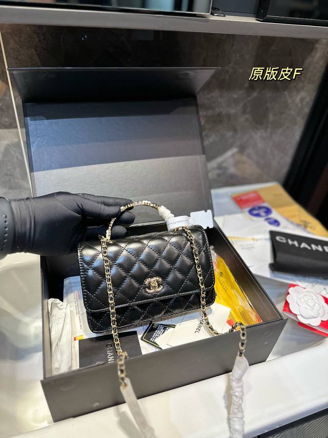 折叠礼盒 Ddd 香奈儿chanel 23K Ddd 可可爱爱 小巧玲珑 Ddd 优雅精致 仙女必备款 Ddd 尺寸:19 13Cm Ddd