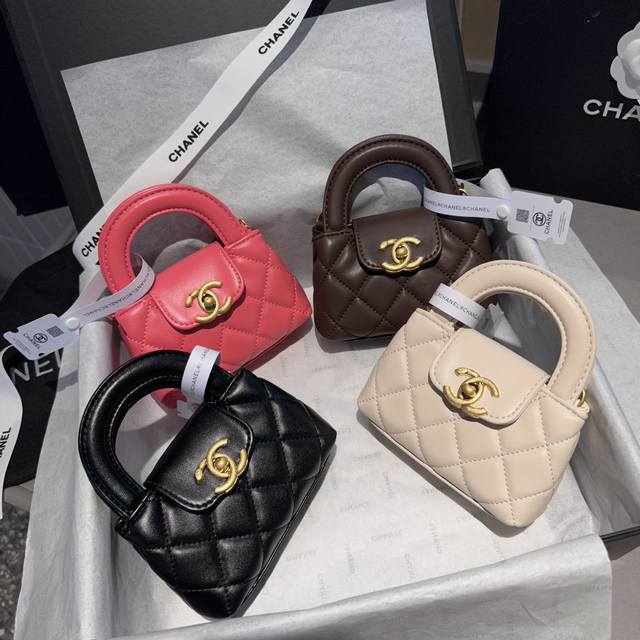 折叠礼盒包装 Ddd Chanel 23新款 Mini Kelly链条包 Ddd 23K最火的一款 Ddd 尺寸 13x19x7Cm Ddd