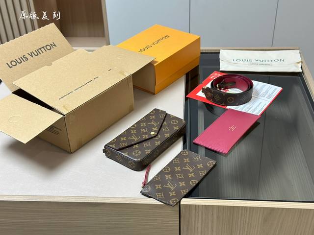 配折叠盒飞机盒 Ddd Size 22x13Cm Ddd Lv 三件套 Ddd 最好用最方便的一款 Ddd 三合一包包 Ddd 质量全面升级 原版布内里 Ddd