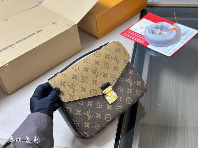 配折叠盒飞机盒 Ddd Size 25Cm Ddd Lv 顶级品质邮差包 Ddd 升级钢五金 Ddd 经典老花邮差 Ddd 每一年这个季节都要推一下 Ddd 因