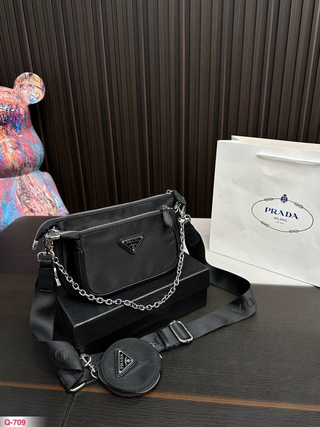 配礼盒 Ddd Prada 普拉达hobo三合一尼龙包 斜挎包 单肩包 原版防水布材质尺寸23 13Cm Ddd