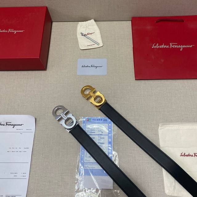 品牌 菲拉格慕ferragamo Ddd 等级 原版品质 头层牛皮 专柜售经典爆款开模 油边精致 电脑车线 手感柔软 实物拍摄无修饰 上身效果超好 长度可裁剪