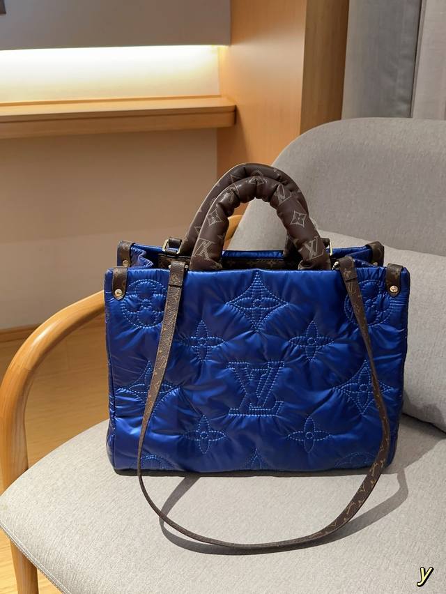 Lv 路易威登 新款onthego Tote 棉服刺绣丛林包托特包 萌萌哒 尺寸35Cm