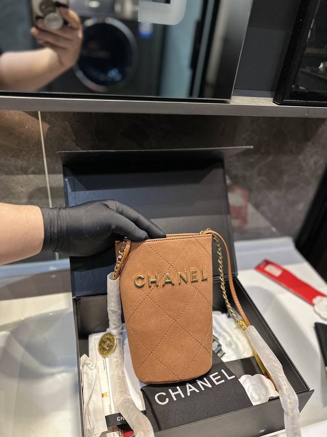 折叠礼盒 Chanel 新品 金币mini 水桶包 时装 休闲 不挑衣服j尺寸12*18Cm