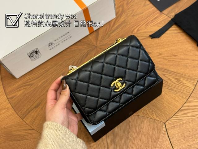 配折叠盒 Size 19*12Cm 香奈儿 Trendy发财包 Woc 品质很不错 包包有卡位 有暗袋 很实用