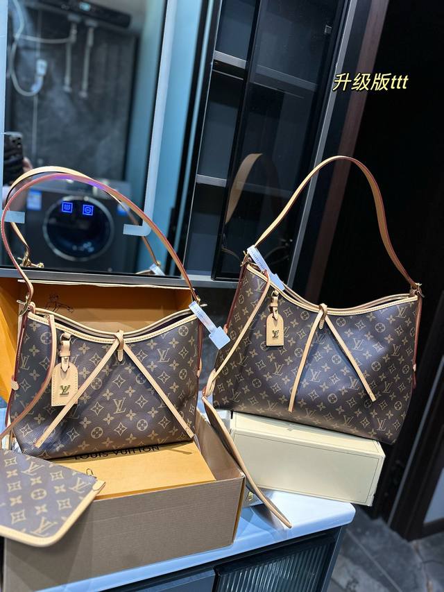 折叠礼盒 Lv Carryall 新款购物袋 这款包真的太有味道了 浓浓的复古风情 Vintage 的精髓体现的淋漓尽致 灵感源自档案馆的复古细节 尤其值得称道