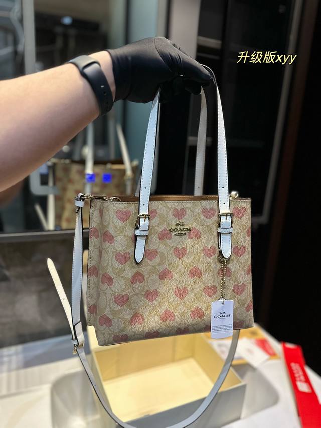 礼盒包装 24年1月情人节新品coach Mollie25 托特包 蔻驰coach代工厂最新购物袋 出货顶级品质亮泽五金logo 炒鸡火实用的款式 多用款内衬l