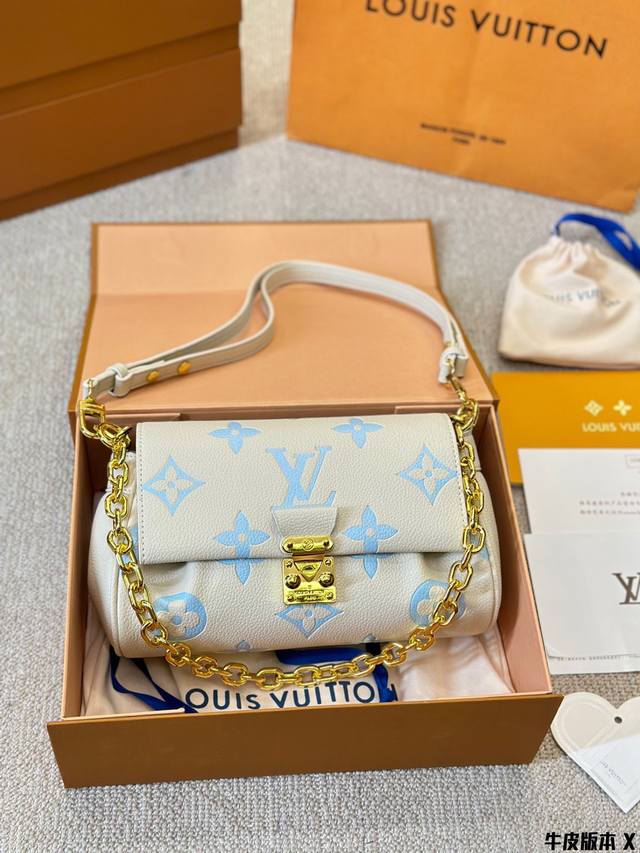 压花 Louis Vuitton Favorite 饺子包 非常低调耐看 全皮质感满满 多种背法 可盐可甜 尺寸23 14Cm