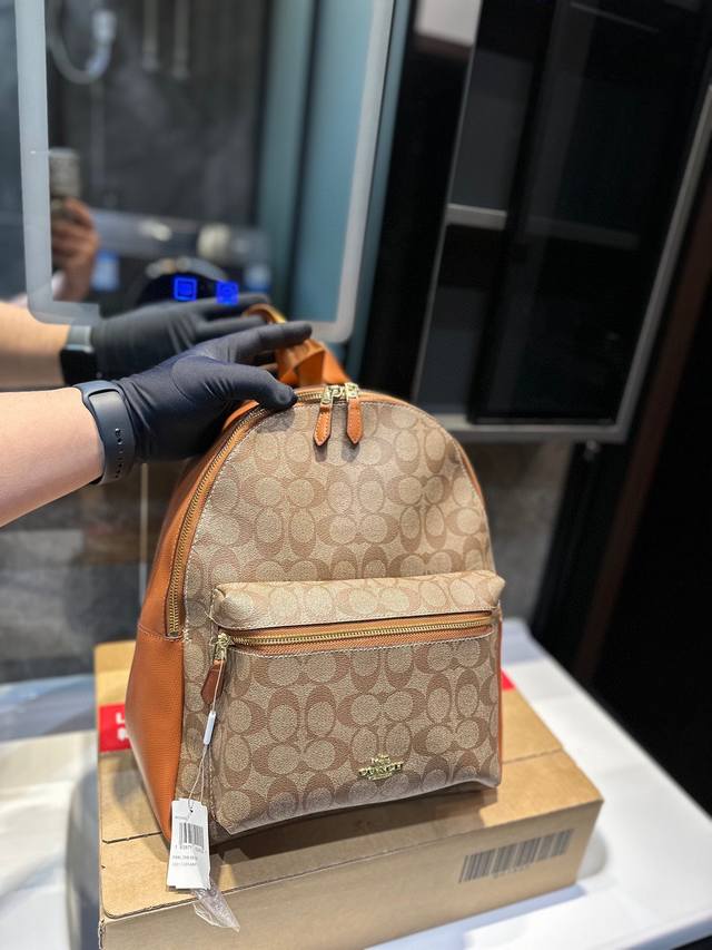 Coach Court 双肩 2023最新款 Coach Track蔻驰 双肩包进口原厂面料超高清五金logo标志 专用里内里 超顺滑拉链 油边超平滑 做工精致