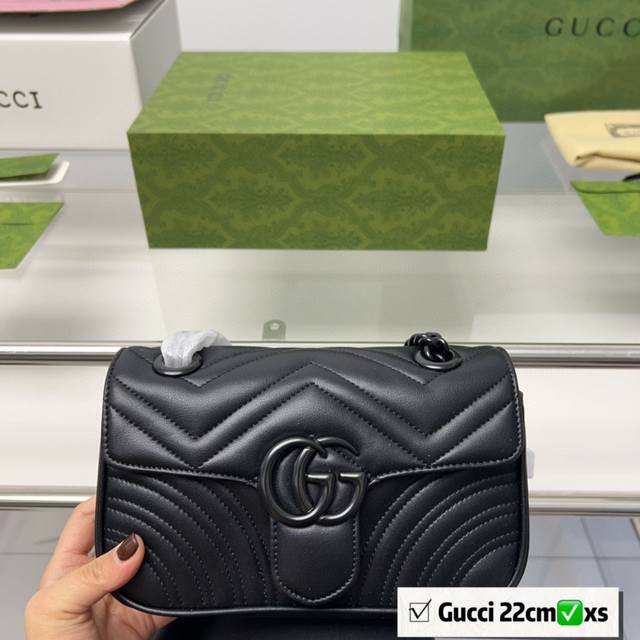 全套包装 Gucci Marmont 酷奇经典款啦 马卡龙 质量很好 性价比高 牛皮品质 Size 22Cm