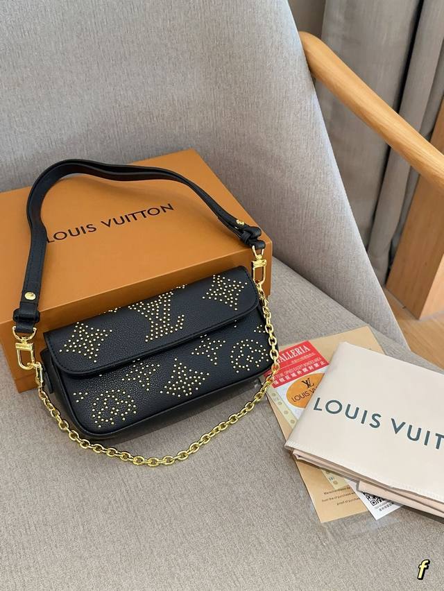 Lv 路易威登 Ivy Woc黑金柳丁麻将包铆钉大麻将 尺寸23Cm 礼盒包装