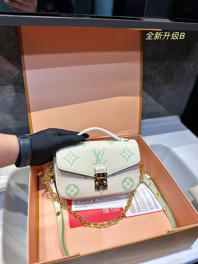 礼盒包装 Lv Mini 新款邮差包 定制激光篆刻锁扣 老花手提单肩斜挎包 优雅低调的外形设计和宽敞的包身更加入了实用性 Lv闪亮的纯钢金色五金配件- 可调节肩