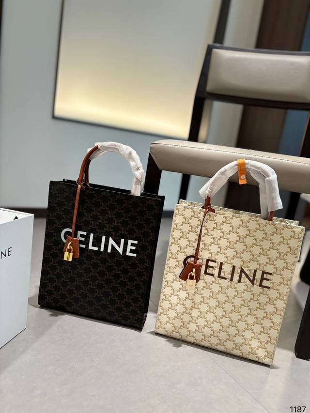 Celine老花托特包 为啥 是celine必入款国 之前一直被安利celine Tote 刚好现在有了mini和大号两个size Celine老花魅力依然在线