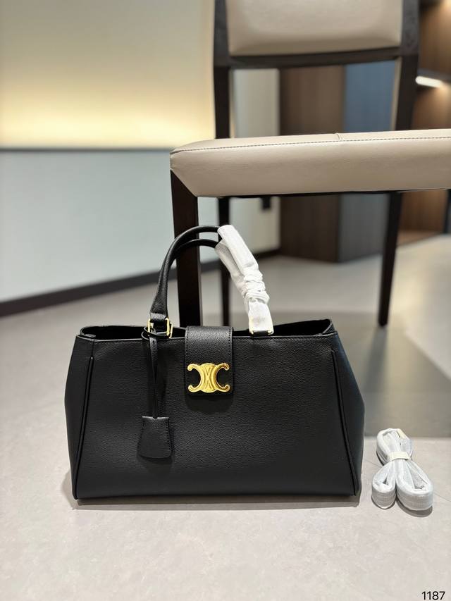 Celine 赛琳新品托特包 延续凯旋门 复古斜挎 耐看新款一点都不老套 尺寸38 21