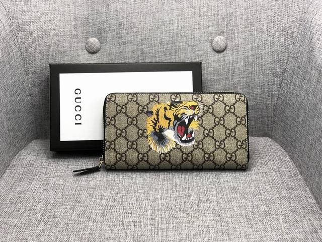 产品名称 Gucci 产品型号 451273 虎头 产品品质 原版 产品材质 Pvc 产品规格 19.5*10*2.5 产品颜 色 咖啡 黑色 产品描 述 最新 - 点击图像关闭