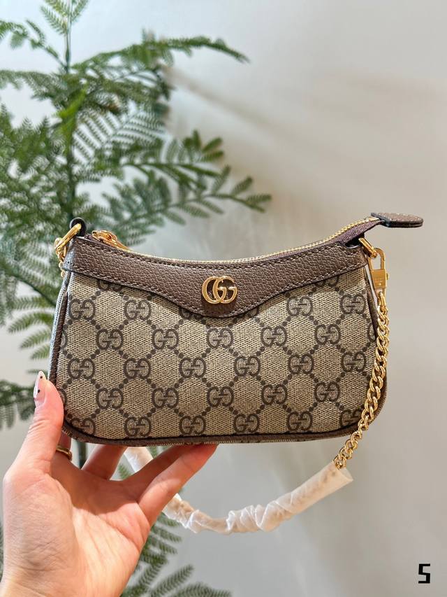 Gucci迷你麻将 想要一款经典不俗气的包包 安排 O Gucci Ophidia Mini Bags经典老花单肩包密 低调奢华有内涵满足小姐姐想凸显气质但又不