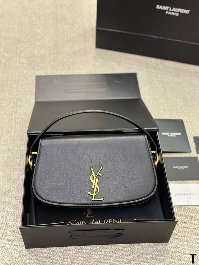 Ysl 小猪包 黑色系的搭配很适这季节 复古氛围感瞬间拉满 尺寸26 15Cm