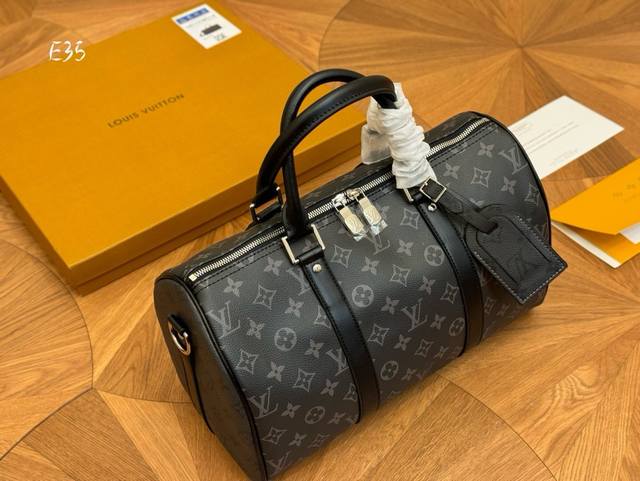 配盒 尺寸 35*22Cm Lv Keepall 新品枕头包 原版配牛皮 简直长在我的心头 男女同款 男盆友的新包