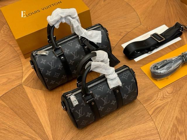 配折叠盒 尺寸 21Cm 25Cm Lv Keepall 新品枕头包 黑色牛皮 简直长在我的心头 男女同款 男盆友的新包