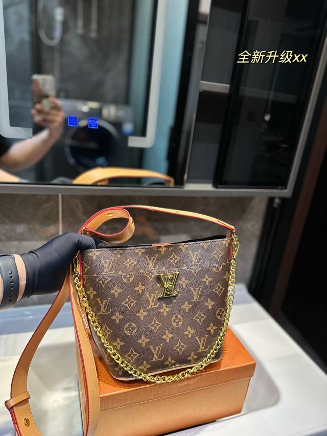 Lv 托特包tote 质感爆棚的美 上身真的太太太有质感啦 日常逛街不要太吸晴 尺寸19.20