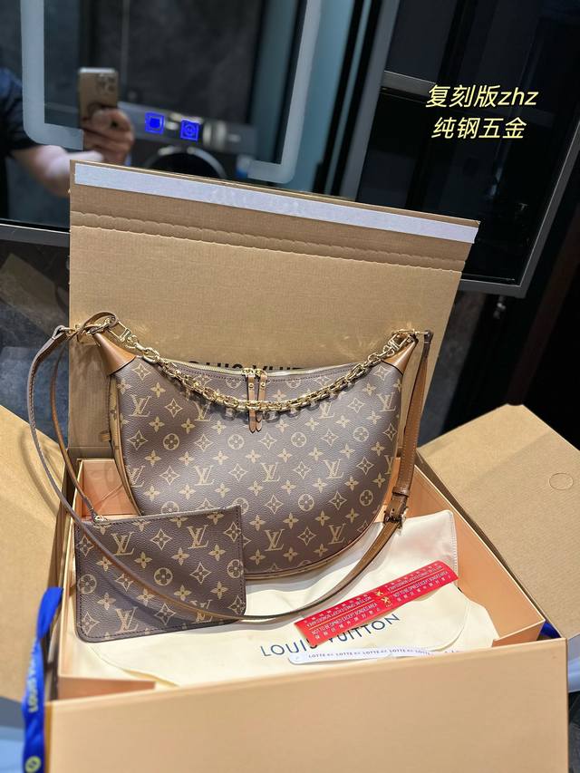 折叠飞机礼盒 Size 38*26Cm Lv Loop 腋下包 大月亮 太戳我了吧 上身效果 啥也不说啦 订起来 . 24Ss 走秀款 搜索lv 大号月亮包 拼